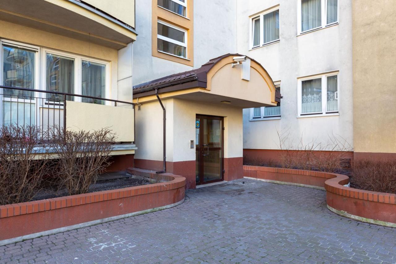 Mokotow Apartment Bluszczanska By Noclegi Renters Warsaw Exterior photo