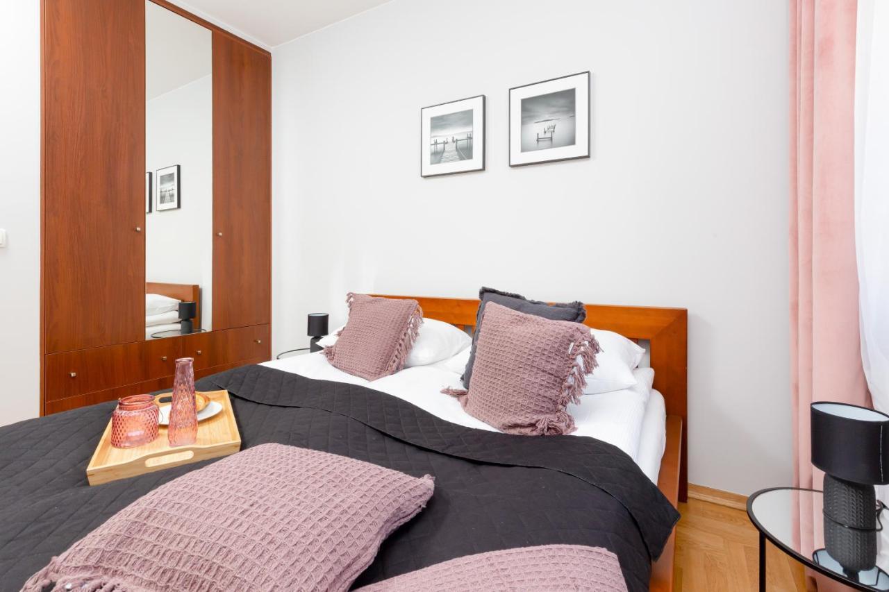 Mokotow Apartment Bluszczanska By Noclegi Renters Warsaw Exterior photo
