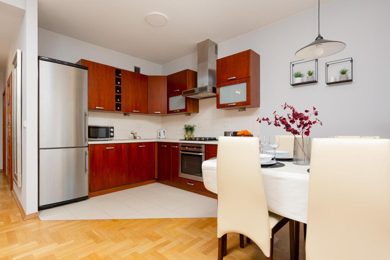 Mokotow Apartment Bluszczanska By Noclegi Renters Warsaw Exterior photo
